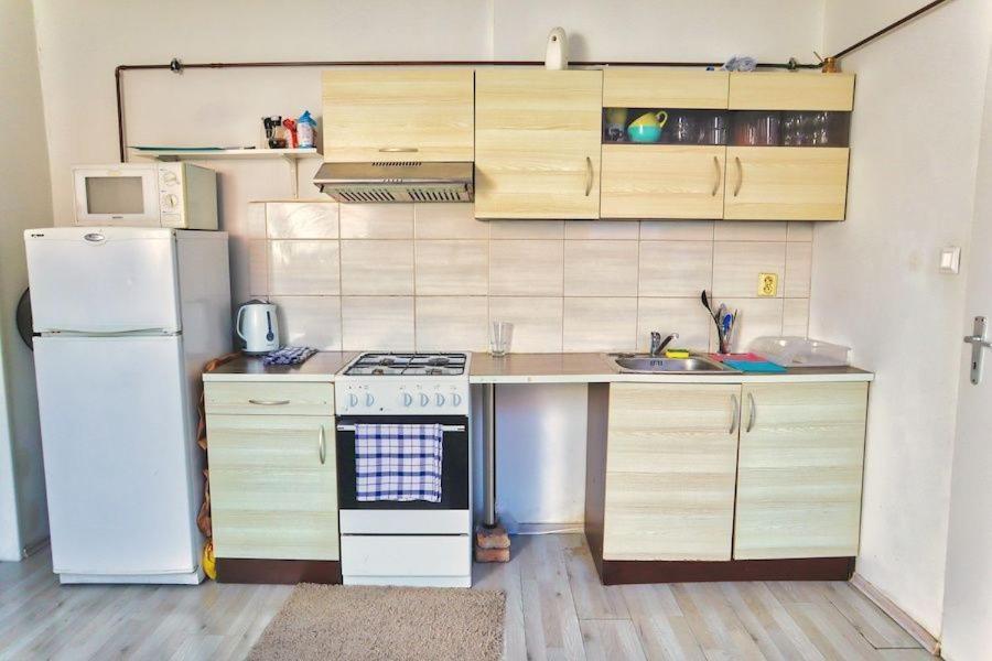 A Private Room In City Center In Bratislava Ngoại thất bức ảnh